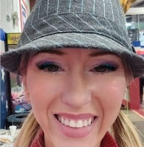 Meet your Posher, Erin